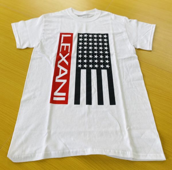 LEXANI US white red Tシャツ