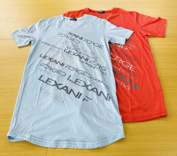 LEXANI EX lexani lightblue・red Tシャツ