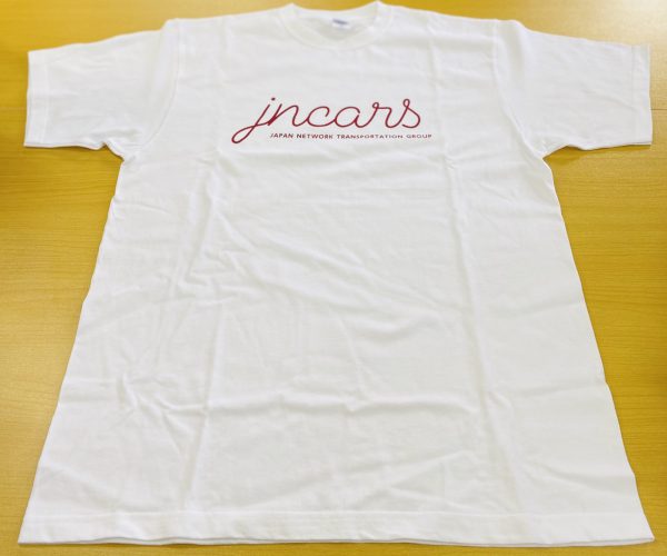 JNCARS 筆記体Tシャツ